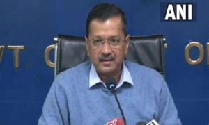 பஞ்சாப் போலீசை நீக்கி குஜராத் போலீஸ் : எரிச்சலின் உச்சியில் மாஜி முதல்வர் கெஜ்ரிவால்