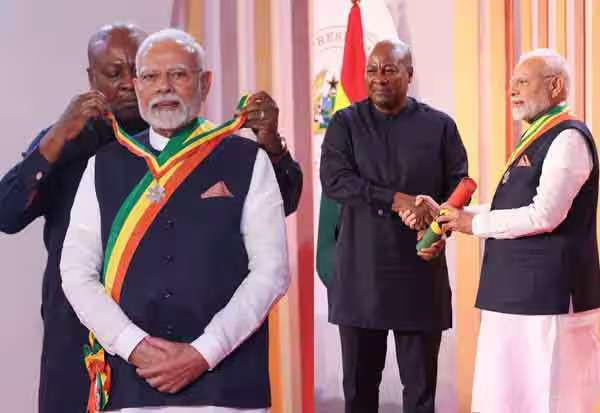 பிரதமர் மோடிக்கு கானா நாட்டின் தேசிய விருது வழங்கி கவுரவிப்பு