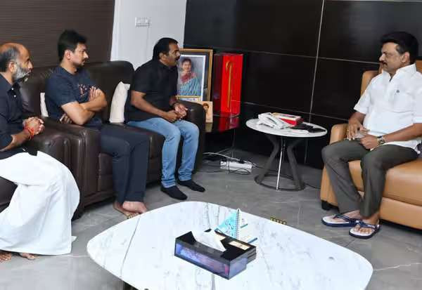 அதெல்லாம் ராணுவ ரகசியம்: சீமான் பேட்டி