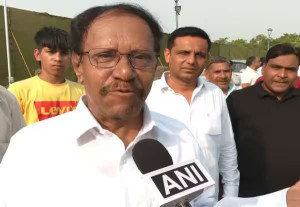 தமிழகத்தில் கூட்டணி ஆட்சி என்பதற்கு இடமே கிடையாது: தம்பிதுரை