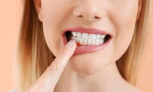 இரவில் பல் துலக்கினால் இவ்வளவு நன்மையா?