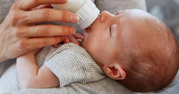 அமெரிக்காவில் குழந்தைக்கு விஷப் பால் கொடுத்த தாயின் கொடுஞ் செயல்