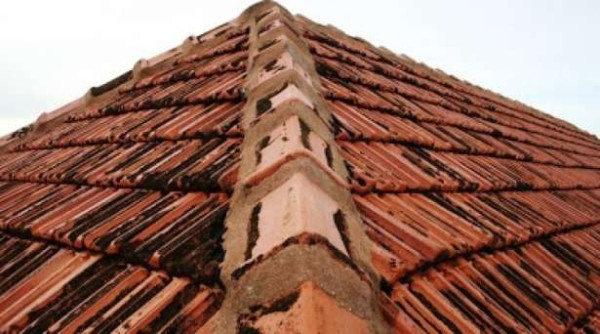 ஓட்டைக் கூரைகள்...!