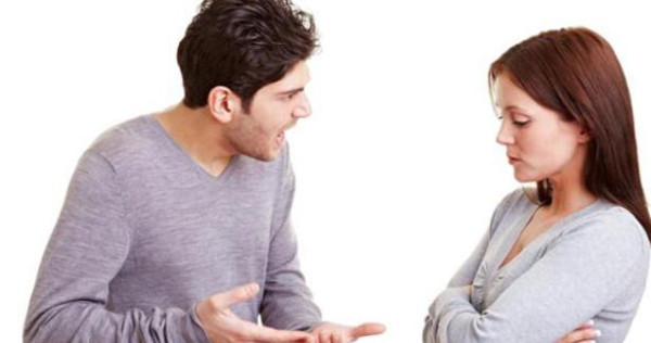 பெண்களுக்கு அட்வைஸ்: குடும்பத்தில் 'ஈகோ' மோதல்களை தவிர்ப்பது எப்படி?