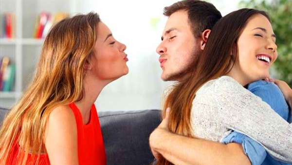 மனைவியை நேசிக்கும் ஆண்கள் கூட கள்ளக்காதலில் ஈடுபடுவதகான காரணங்கள் என்ன தெரியுமா?