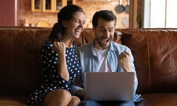 ஆண்களிடம் உள்ள எந்தக் குணங்கள் பெண்களை  ஈர்க்கிறது  தெரியுமா ?