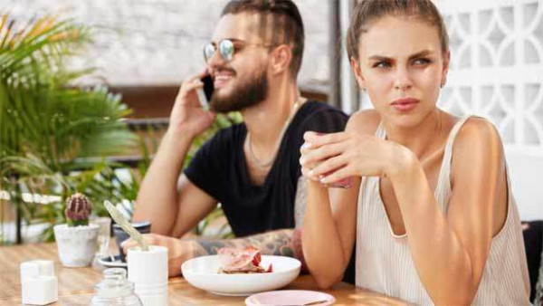 பெண்களுக்கு ஏன் ஆண்களை பிடிக்காமல் போகிறது? 