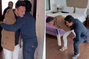 கைகளை இழந்த கிரிக்கெட் வீரரை சந்தித்த சச்சின்....