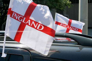 யூரோ கிண்ணம் - இங்கிலாந்து கொடியை பறக்கவிட்டால் 2,500 பவுண்டுகள் அபராதம்