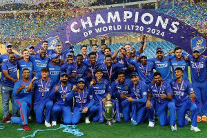 இறுதிப்போட்டியில் சிக்ஸர் மழை பொழிந்த பூரன்! கோப்பையை தட்டித்தூக்கிய மும்பை இந்தியன்ஸ் எமிரேட்ஸ்