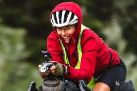 சைக்கிளில் 108 நாட்களில் உலகைச் சுற்றிவந்த பெண் சாதனை