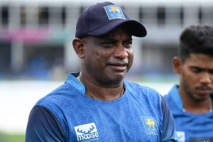  இலங்கை அணியின் தலைமைப் பயிற்சியாளராக ஜாம்பவான் சனத் ஜெயசூரியா நியமனம்