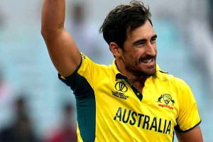 திடீர் ஓய்வை அறிவித்த அவுஸ்திரேலியாவின் வேகப்பந்து வீச்சாளர் மிட்சேல் ஸ்டார்க்