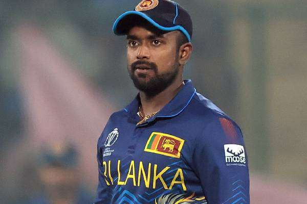  பாகிஸ்தான் கிரிக்கெட் தொடரிலிருந்து விலகிய அணித்தலைவர் அசலங்கா