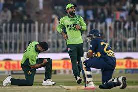 இலங்கை அணிக்கு எதிரான கடைசி ஒருநாள் போட்டியில் வெற்றி பெற்ற பாகிஸ்தான்