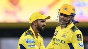 மீண்டும் CSK அணித்தலைவரான தோனி - ருதுராஜ் விலகல்