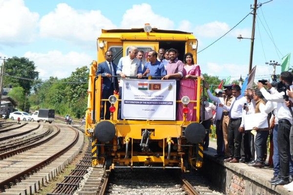 வடக்கு ரயில் மார்க்கத்தின் புனரமைப்பு பணிகளை ஆரம்பித்த இந்தியா