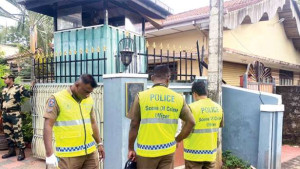 யாழில் வீடு ஒன்றின் மீது பெற்றோல் குண்டுத் தாக்குதல்