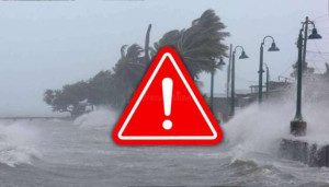 இந்தியாவிலிருந்து நாடுகடத்தப்பட்ட இலங்கையர் மூவர் விமான நிலையத்தில் கைது!