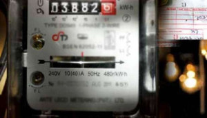 இலங்கையில் தேசிய அடையாள அட்டை புகைப்பட கட்டணம் 400 ரூபாவாக அதிகரிப்பு