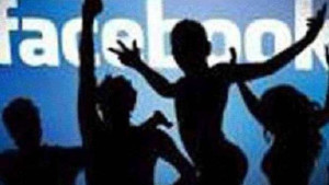 இலங்கையில் பேஸ்புக் விருந்து: 26 பேர் தெல்தெனியவில் கைது