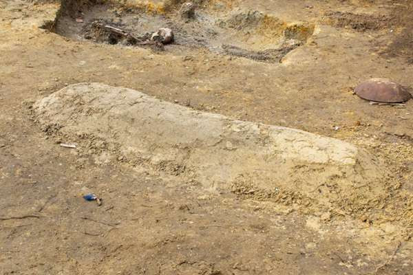 செம்மணியில் பிரேதப் பெட்டியில் அடக்கம் செய்யப்பட்ட சடலம் மீட்பு