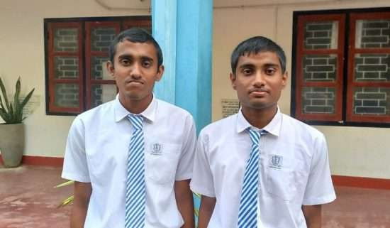 யாழில் உயிரியல் விஞ்ஞான பிரிவில் இரட்டையர்கள் சாதனை!