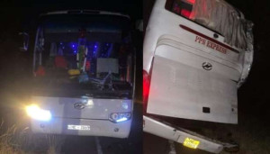 யாழிலிருந்து கொழும்பு நோக்கி சென்ற பேருந்து விபத்து - மூவர் ஸ்தலத்திலேயே பலி