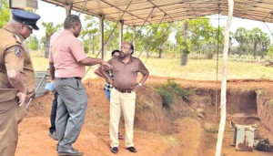 கொக்குத்தொடுவாய் மனிதப்புதைகுழியின் அகழ்வாய்வு பணி ஆரம்பம்