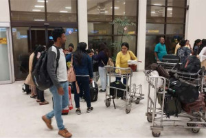 வெளிநாட்டில் இருந்து 26 இலங்கையர்களுக்கு நாடு கடத்தல்!