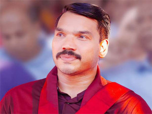 நாமல் ராஜபக்சவை கைது செய்ய  உத்தரவு