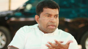 பிள்ளையானின் கைதை பட்டாசு வெடித்து கொண்டாடும் மக்கள்