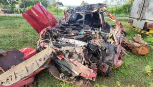 வவுனியா ஓமந்தை பகுதியில் கோர விபத்து கணவன் பலி - மனைவி, மகன், மாமனார் படுகாயம்