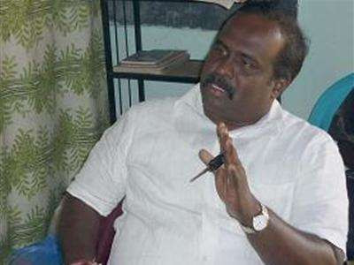 கொலை அச்சுறுத்தல் விடுக்கப்படுவதாக செல்வம் எம்.பி பொலிஸில் முறைப்பாடு!