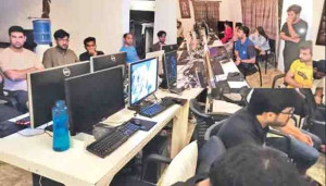 இலங்கையில் இணையம் ஊடாக மோசடி - 30 வெளிநாட்டவர்கள் கைது!