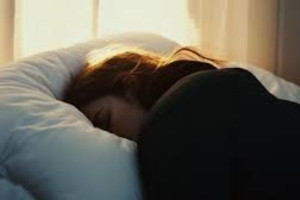  தூக்கத்திலிருந்த கண் விழித்தஅவுஸ்திரேலிய பெண்ணுக்கு காத்திருந்த திகில்