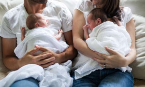 30 ஆண்டுகளாக உறைந்திருந்த கருவில் இருந்து இரட்டைக் குழந்தைகள்