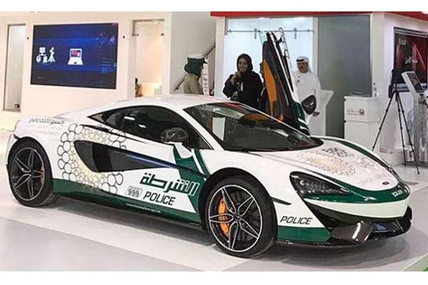 McLaren சூப்பர் காரை ரோந்து படையில் சேர்த்த துபாய் பொலிஸ்