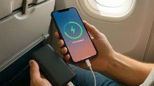 இனி விமானத்தில் பவர் பேங்க் பயன்படுத்த தடை