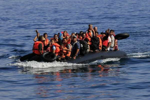 மத்தியத்தரைக்கடல் பகுதியில் அகதிகள் படகுகள் விபத்துக்குள்ளாகியதில் 11 பேர் பலி - 64 பேர் மாயம்