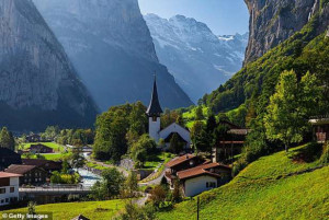  சுற்றுலாப்பயணிகளுக்கு நுழைவுக்கட்டணம் தொடர்பில் சுவிட்சர்லாந்தின் புதிய திட்டம்