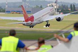 பாகிஸ்தானுடன்  இந்தியா மோதல்- 27 விமான நிலையங்கள் மூடல்!