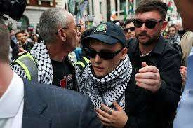 அயர்லாந்து இசைக்குழுவிற்கு தடை விதித்த கனடா