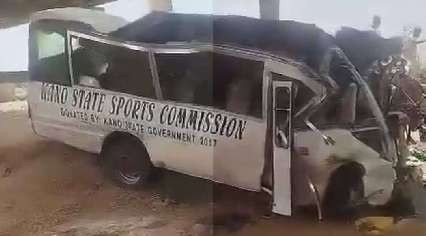 நைஜீரியாவில் பேருந்து விபத்து - 22 விளையாட்டு வீரர்கள் பலி