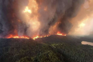 கனடாவில் ஏற்பட்டுள்ள காட்டுத்தீ - அமெரிக்காவிற்கு ஏற்பட்ட பாதிப்பு