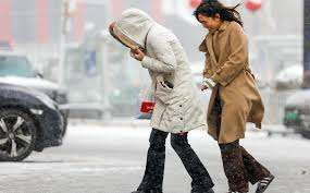 சீனாவில் 50 கிலோவுக்கு குறைவான எடையுள்ளவர்கள் வீட்டை விட்டு வெளியேற தடை