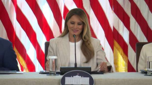 “ராணுவ வீரர்கள் ரோபோக்களால் மாற்றப்படுவார்கள்” - மெலனியா டிரம்ப்!