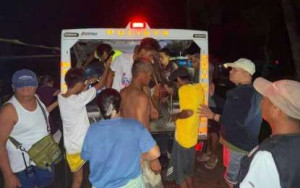 பிலிப்பின்ஸில் மர்ம நபர்கள் வீசிய கையெறிகுண்டு வெடிப்பு - 22 பேர் படுகாயம்