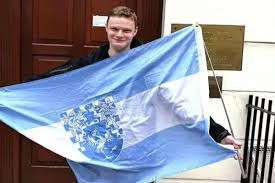 400 பேருடன் சிறிய நாட்டை உருவாக்கிய 20 வயது இளைஞன்