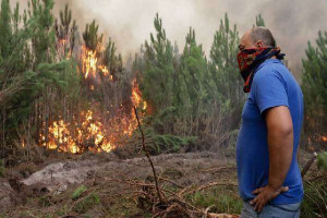 ஸ்பெயினில் காட்டுத்தீ - அச்சத்தில் மக்கள்
